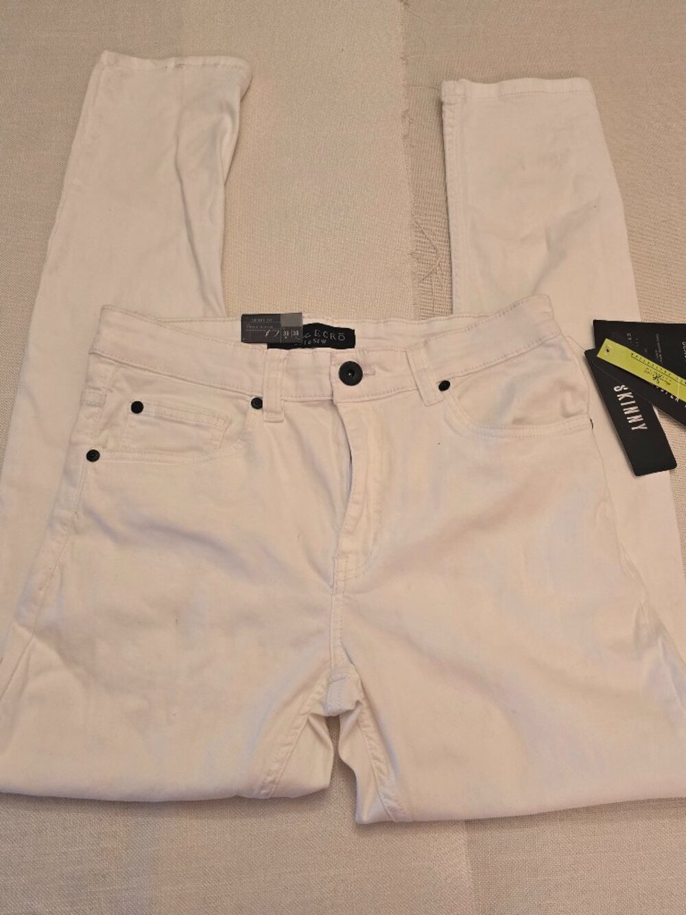 NWT Marc Ecko cut & sew white skinny stretch jeans